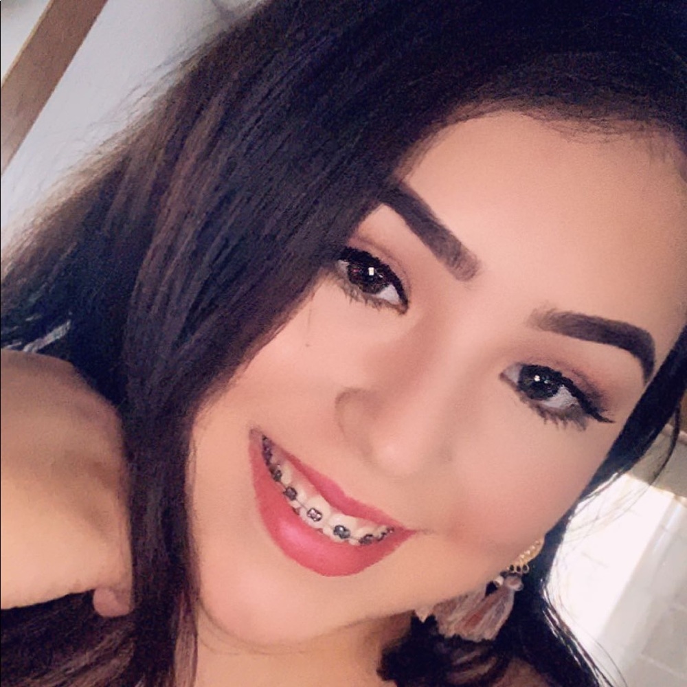 Meet your Posher, Mari